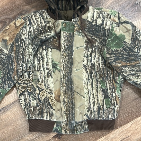 Cabelas vintage style realtree camo jacket boys w/ hood, quilted lining pockets - Picture 2 of 13